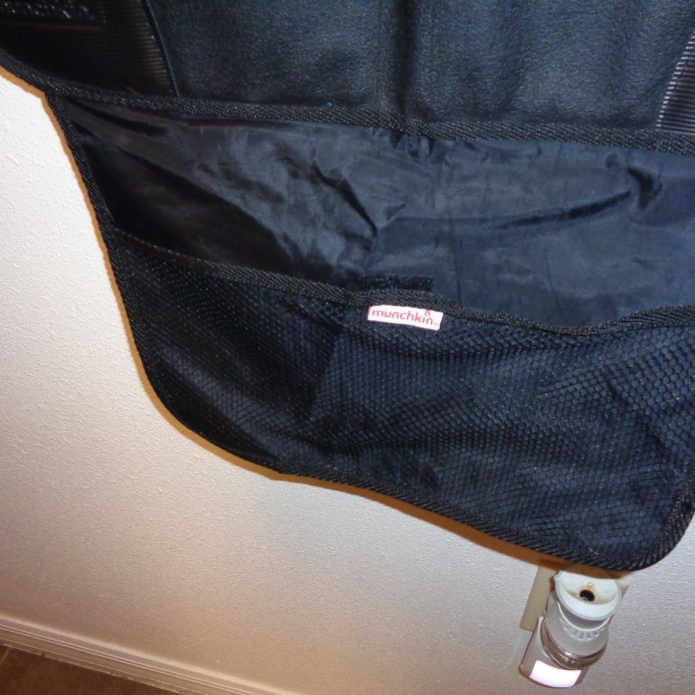 MUNCHKIN Auto Seat Protector - Picture 4 of 8
